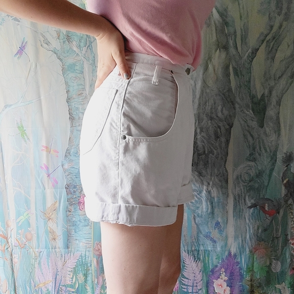 Vintage High-waisted White Denim Shorts - Picture 2 of 11